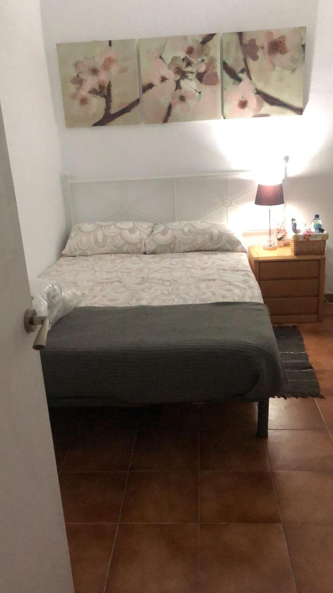 Alquiler Habitacion- Descanso Sabadell - Bano Compartido Ngoại thất bức ảnh